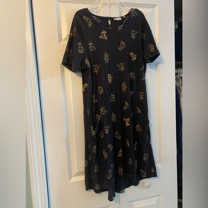 Fatface dress with pockets. Black and gold.